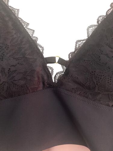 NICOLE MILLER Black/Beige NM6905~Lace & Microfiber Wireless Bra~ Medium - NWT