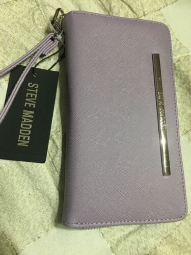 STEVE MADDEN WALLET WRISTLET LAVENDER SMOOTH TEXTURED SILVER ZIP "OH WHAT COLOR"