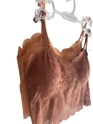 Danskin Intimates~All day Comfort 2 Lace Bras~Removable Pads~Size  L~FEMININE!!!