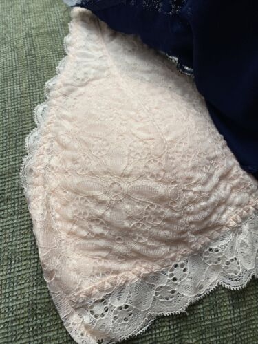 NÁUTICA 2PACK INTIMATES LACE COMFORT BRAS SIZE MEDIUM RETAIL $48 BEAUTIFUL NEW