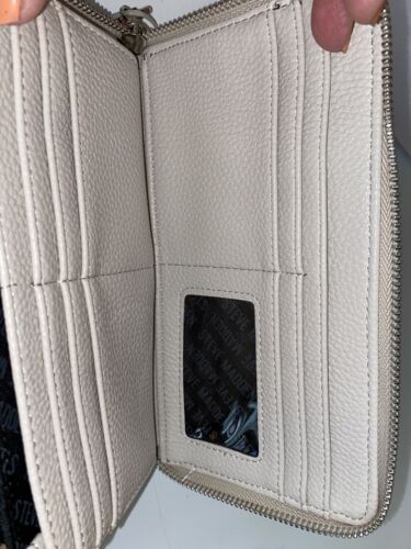 STEVE MADDEN WALLET WRISTLET BONE "STITCHED LOGO" BIG LETTERS LOOK!!!!!