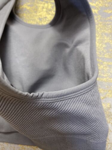 New Balance Medium Impact Sports Bra Smokey Gray Size M Removable Cup CUTE!