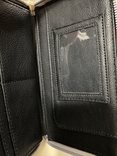 Betsey Johnson Zip Around Wallet/Wristlet Stitch Hearts 💕 GRAY-CUTE!!