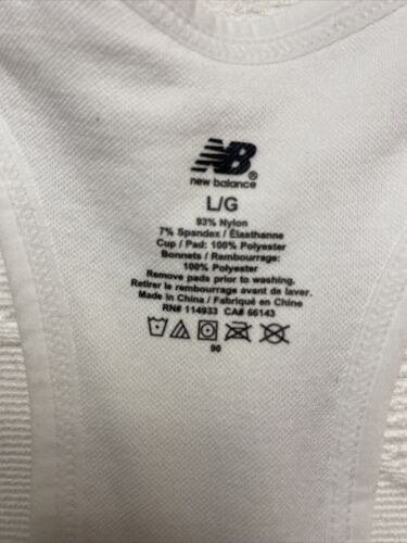 NEW BALANCE Medium Impact Sports Bra Style # 111048 Size Large White/Silver CUTE