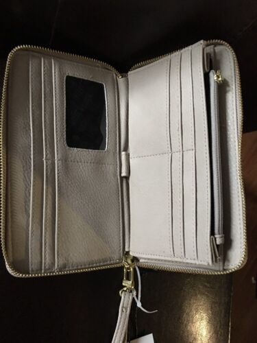 STEVE MADDEN WALLET Bisque Stamped Logo Zip Around Organizer Wristlet Free Ship