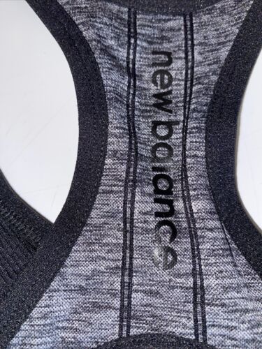 New Balance Medium Impact Sports Bra Style #112004 Black/Silver Size LARGE