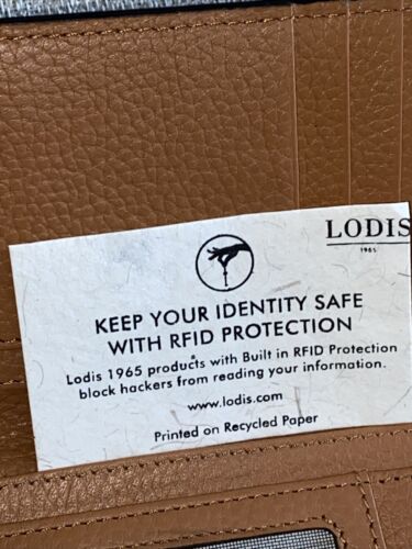 LODIS Pebbled Leather Compact Bifold Wallet  Cardholder Light Tan  New- CLASSY