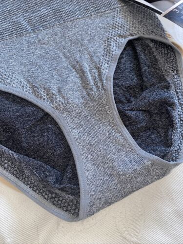 Kathy Ireland Seamless Shaping Briefs Panties Firm Control  L