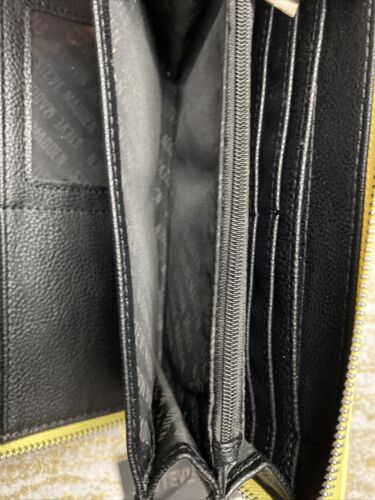 STEVE MADDEN WALLET WRISTLET YELLOW BUMPY TEXTURED SILVER IS BEAUTIFUL!!!