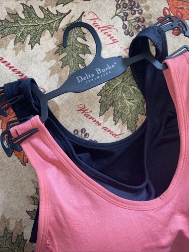 Delta Burke 2-Pack Seamless Bras Size 1X Soft Comfort Lounge Removable Pads NEW