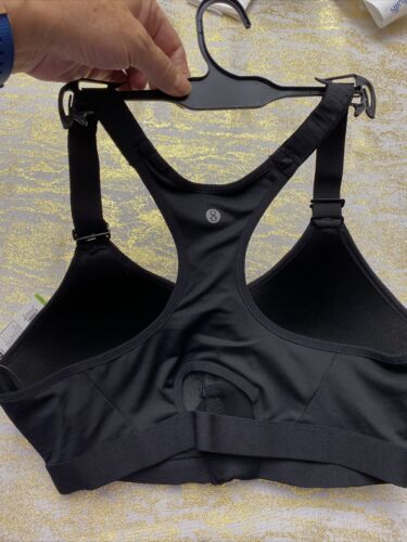 LAYER 8 MAXIMUM SUPPORT SIZE LARGE SPORT BRA FITTED Bl/SilverFront Zipper-NEW