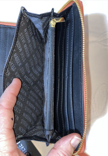 STEVE MADDEN WALLET WRISTLET PAPAYA "STACKED" STAMPED LOGO GOLD ZIPPER