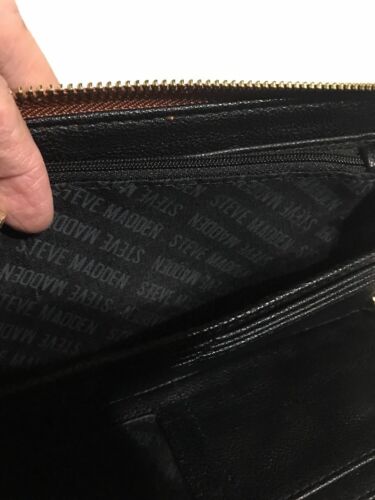 STEVE MADDEN WALLET WRISTLET BLUSH SMOOTH TEXTURED SILVER ZIPPER "CLASSY"