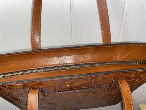 Patricia Nash Varsi Tote style P65307~Florence~Design Antique Metal Hardware NEW