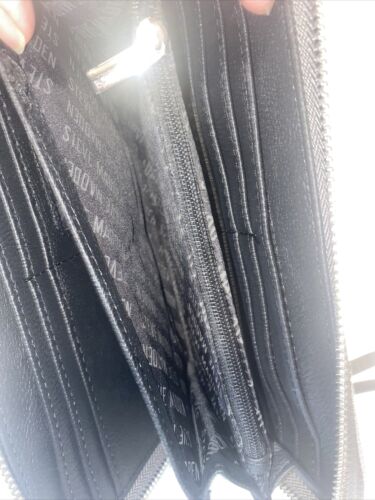 STEVE MADDEN WALLET WRISTLET GRAY BZIPPY ~ORGANIZER￼~ SOFT TEXTURE~CLASSY