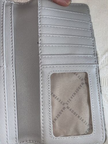 STEVE MADDEN Woman's Wallet BALLEN-G Soft Textured LIGHT GRAY BEAUTIFUL !!!