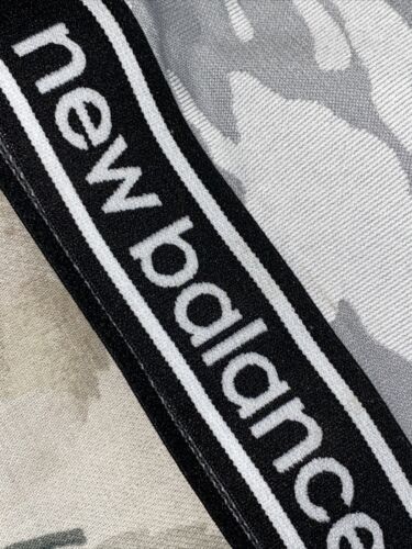 New Balance Medium Impact Sports Bra Style 110998 White Camouflage Size L NEW