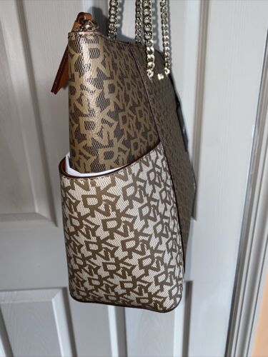 DKNY Gigi Tote Signature Logo Vanilla/Brown  Gold Hardware MSRP $178.00 ELEGANT
