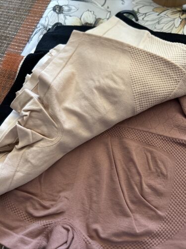 Marilyn Monroe 4 Pcs~Sz XL~Shapers Seamless Shaping Shorts MM7574~GREAT FIT! WOW