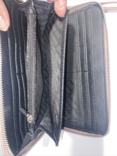 STEVE MADDEN WALLET WRISTLET MAUVE SMOOTH TEXTURED SILVER ZIPPER