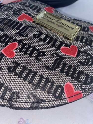 JUICY COUTURE BLACK AND GRAY HEART SHAPED COIN PURSE 5”D X 4.5” L X 1 “D