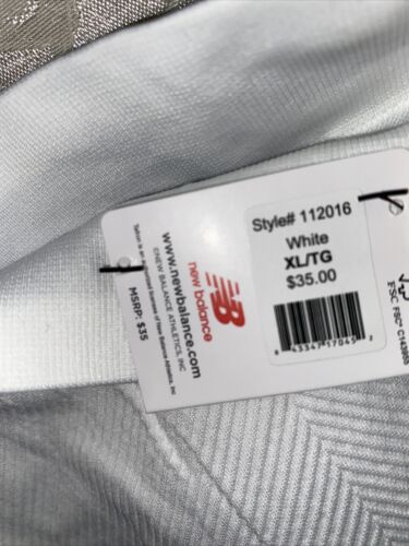 New Balance Medium Impact Sports Bra Style 7462 White/Black Size XL NEW