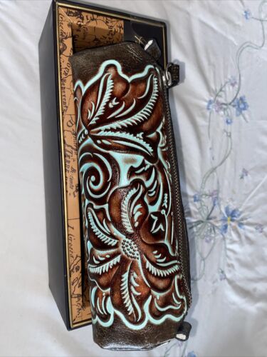 Patricia Nash Isla Oblong Tooled Turquoise Leather Wristlet Style A035133 NEW