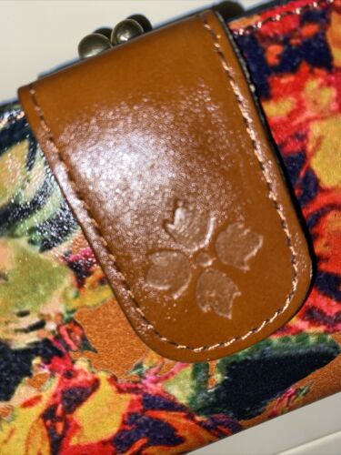 Patricia Nash Iberia Summer Roses Leather Wallet  $119 MRSP NEW