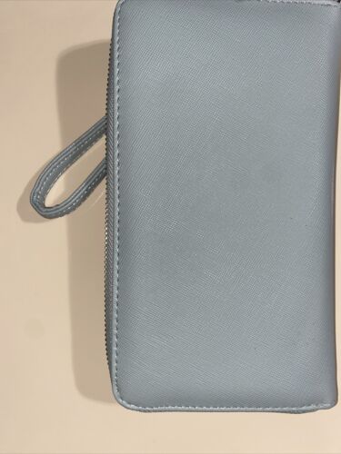 STEVE MADDEN WALLET WRISTLET LIGHT GREEN) SMOOTH TEXTURED