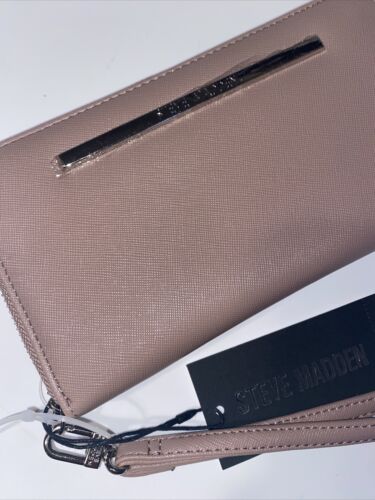 STEVE MADDEN WALLET WRISTLET MAUVE SMOOTH TEXTURED SILVER ZIPPER
