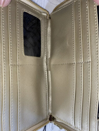 STEVE MADDEN WALLET WRISTLET METALIC GOLD STAMPED LOGO VERY CLASSY!!