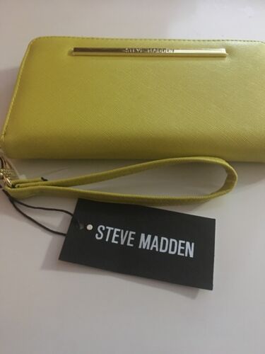 STEVE MADDEN WALLET WRISTLET CITRON SMOOTH TEXTURED GOLD ZIPPER "ADD SOME COLOR"