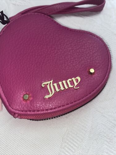 JUICY COUTURE FUSCHIA PLEATS PLEASE HEART SHAPED COIN PURSE 13JCA1FMX-FS