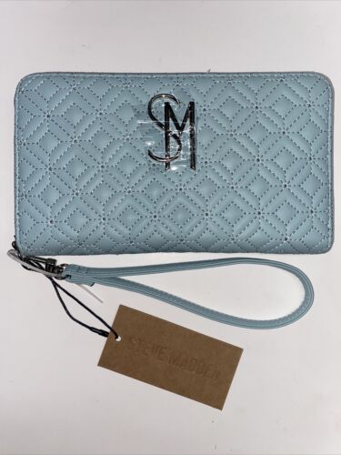STEVE MADDEN WALLET WRISTLET SEA CRUSH BANGELO SMOOTH TEXTURED SILVER ZIPPER