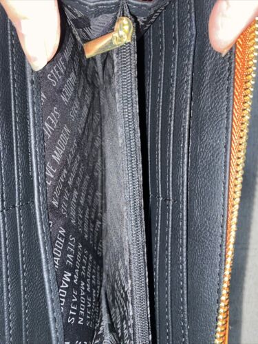 STEVE MADDEN WALLET WRISTLET PUMPKIN 🎃SMOOTH TEXTURE GOLD ZIPPER BZIPPY~BOOWOO!