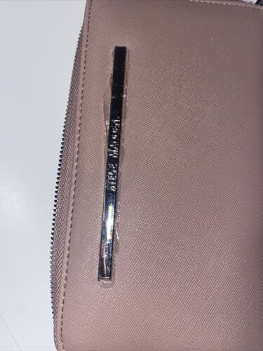 STEVE MADDEN WALLET WRISTLET MAUVE SMOOTH TEXTURED SILVER ZIPPER