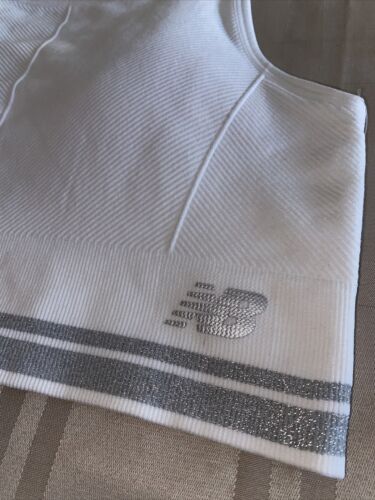 New Balance Sports Bra Style R000387 Medium Impact~White/Silver LARGE~SUPER CUTE