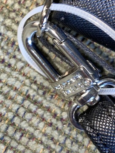 STEVE MADDEN WALLET WRISTLET BLACK SMOOTH TEXTURED SILVER ZIPPER- JUST UNIQUE!!