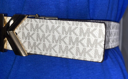 MICHAEL KORS BELT VANILLA/LUGGAGE PRINTED MK LOGO WITH GOLD MK LOGO BUCKLE LARGE