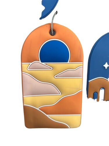 Wandering Moon l 4 pcs Luggage Tags Set l Mountains Views l Circular Rectangular