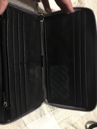 STEVE MADDEN WALLET WRISTLET LAVENDER SMOOTH TEXTURED SILVER ZIP "OH WHAT COLOR"