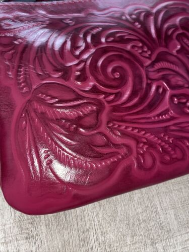 Patricia Nash CASSINI Leather Wristlet TOOLED MAGENTA Style P349244 ~ REAR FIND!