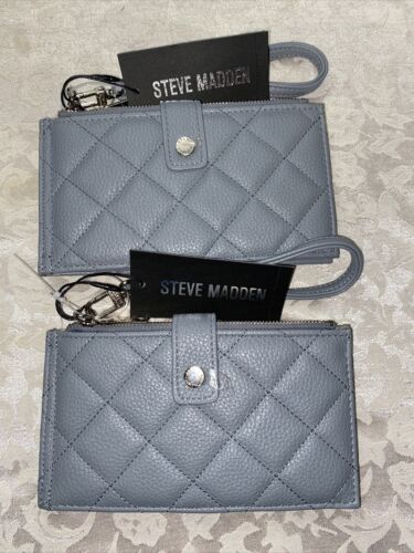 STEVE MADDEN BLUE SLATE WRISTLET  FOLD OUT DOUBLE ZIPPER SMOOTH TEXTURE CLASSY