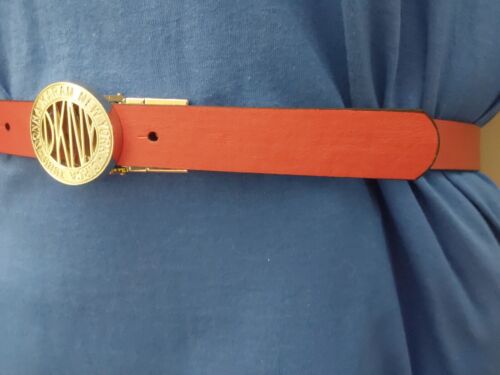DKNY BELT REVERSIBLE BLACK LOGO TO SMOOTH RED SILVER LOGO BUCKLE "TAKE A LOOK"