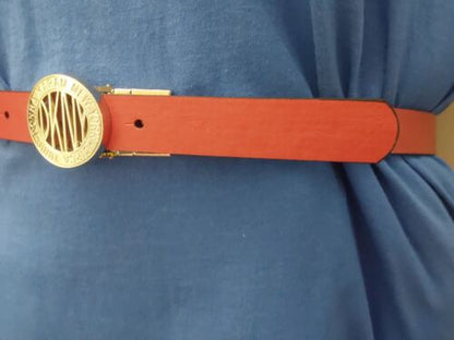 DKNY BELT REVERSIBLE BLACK LOGO TO SMOOTH RED SILVER LOGO BUCKLE "TAKE A LOOK"