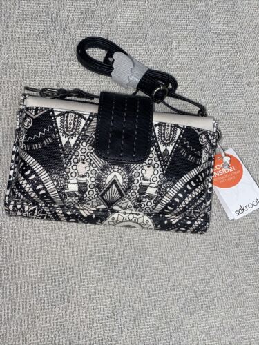 Sakroots Olympic -Black & White Wristlet XBDY Olympic Pattern - New In Box CUTE!