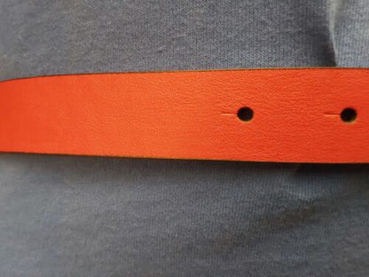 DKNY BELT REVERSIBLE BLACK LOGO TO SMOOTH RED SILVER LOGO BUCKLE "TAKE A LOOK"
