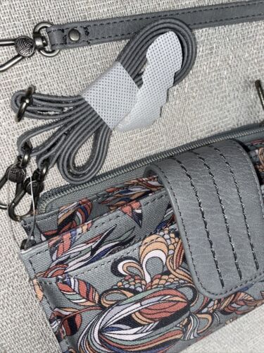 Sakroots Olympic - Grey Th Xxl wristlet XBDY Olympic Pattern - New In Box CUTE!