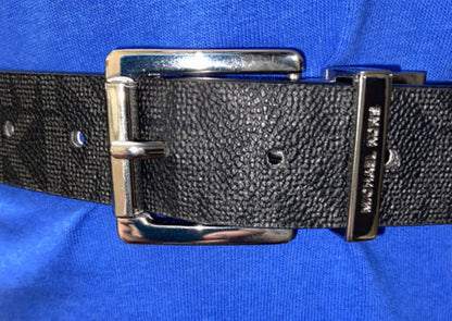 MICHAEL KORS BELT REVERSIBLE BLACK LARGE LOGO/METALLIC SILVER WITH SILVER BUCKLE