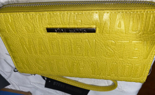 STEVE MADDEN WALLET WRISTLET CITRON STAMPED LOGO SILVER ZIPPER
